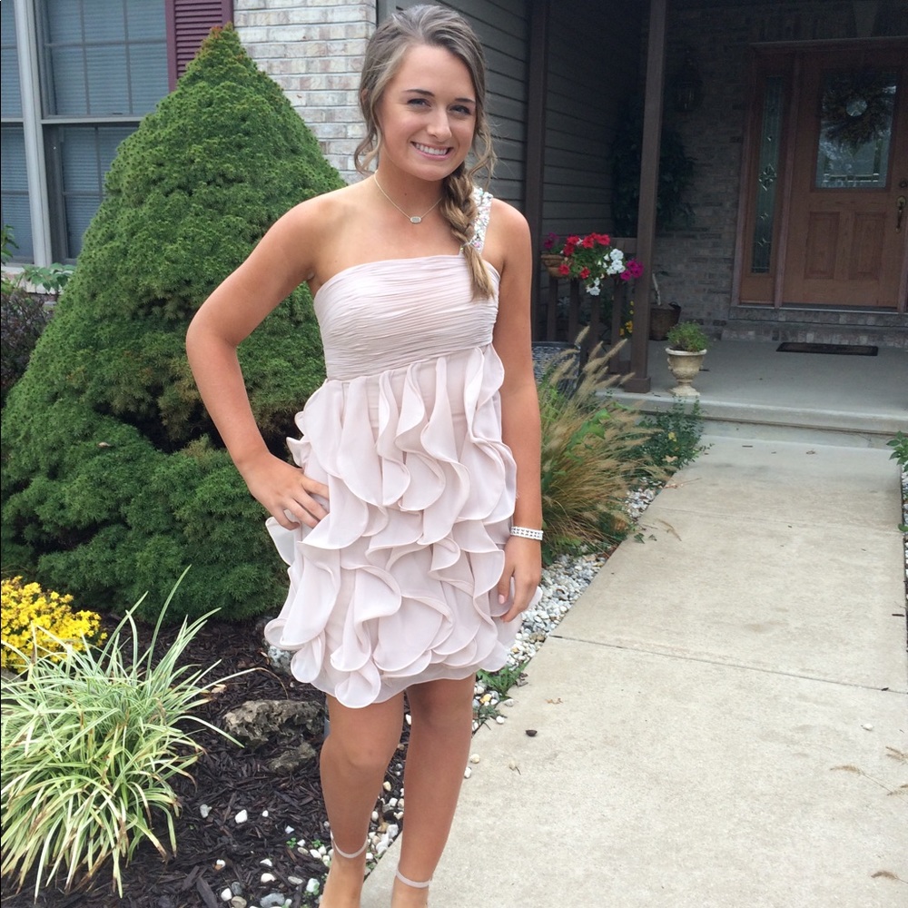 Jovani size 4 Blush Homecoming Dress